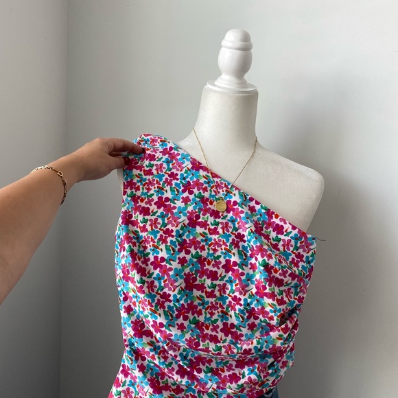 Lovers & Friends floral asymmetrical tank - Picture 4 of 7